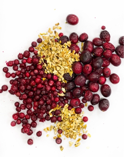 "КЛЮКВЕННО-БРУСНИЧНАЯ" 0,5 литр