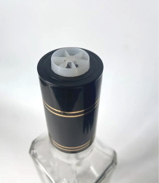 Колпачок гуала под бутылку кпм-30, черный